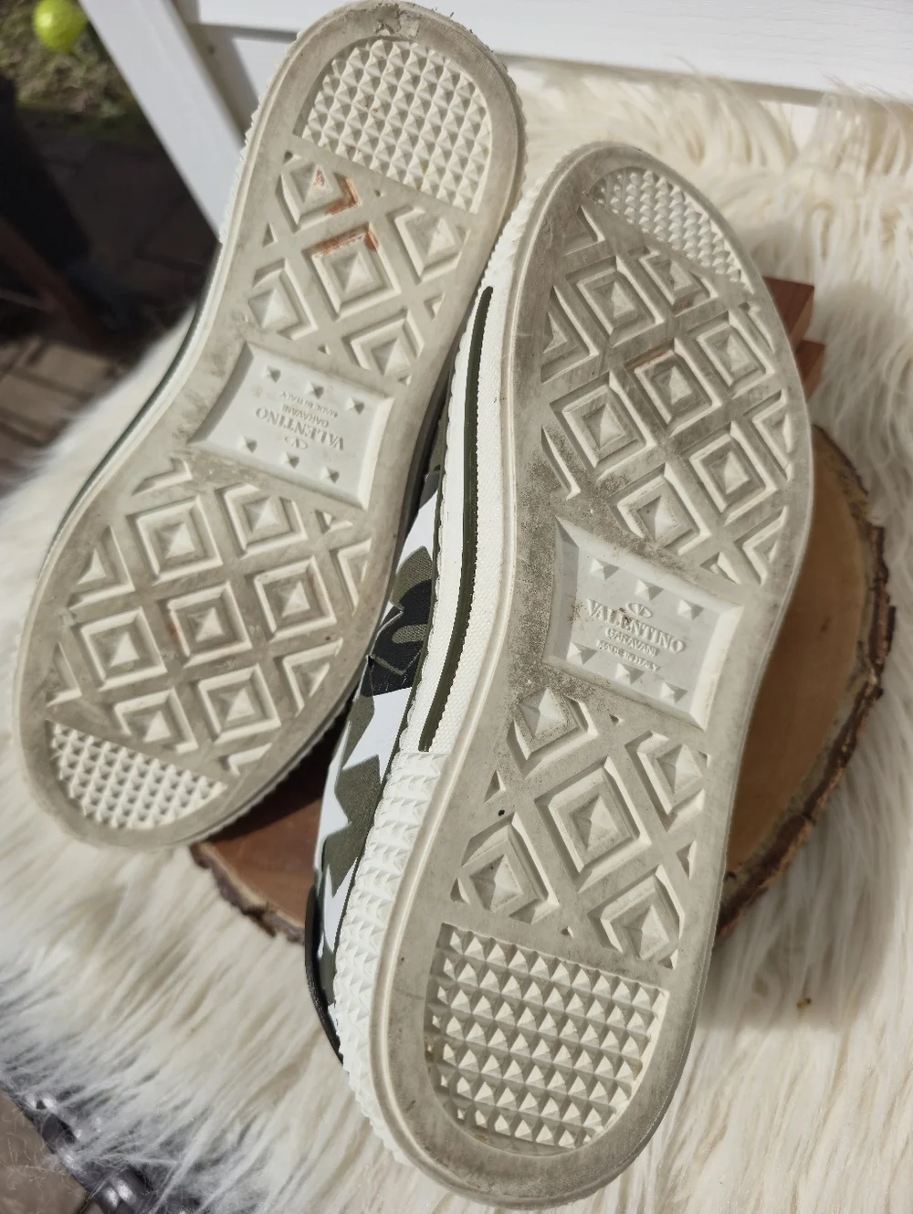 VALENTINO - Picture 5 of 7